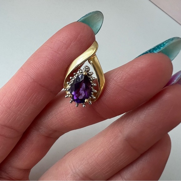 14K Gold & Amethyst Pendant - Picture 3 of 15